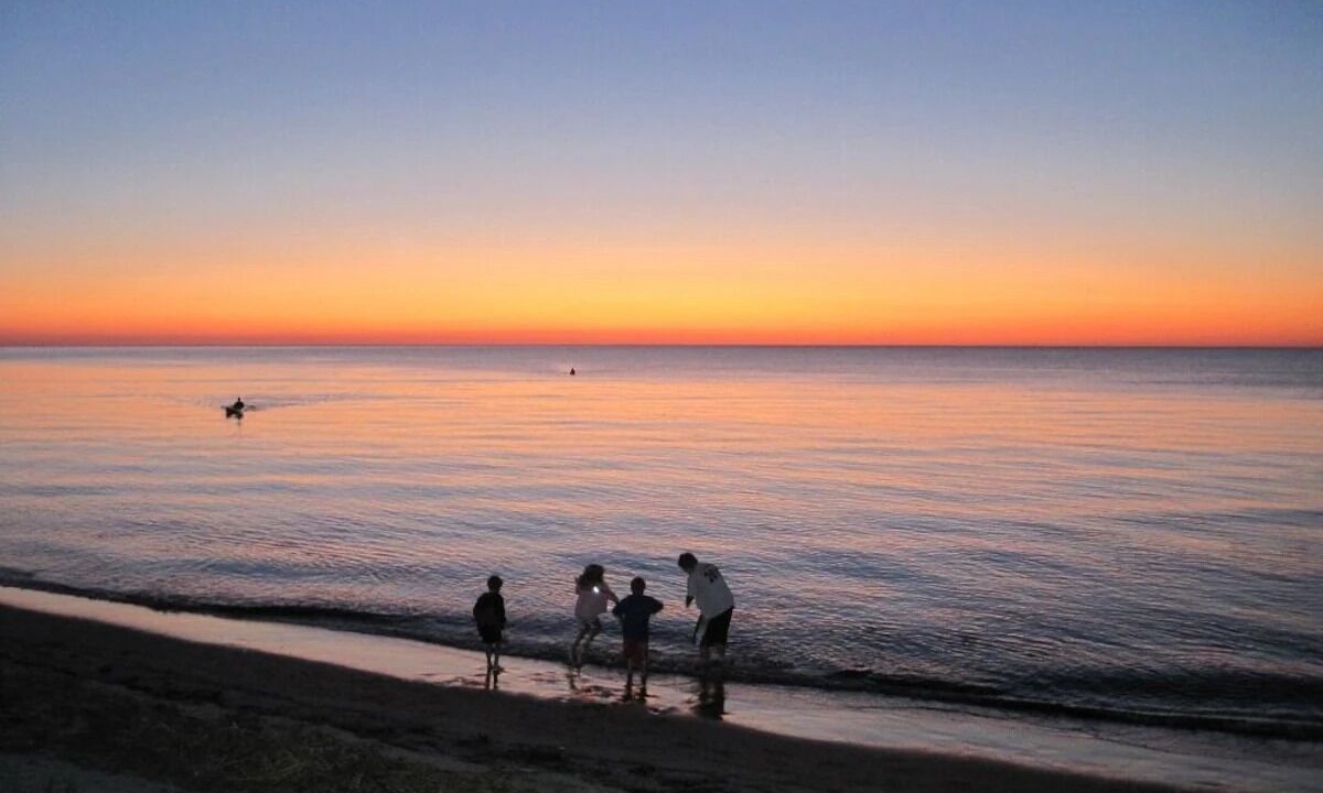 Photo of Others in Del Haven