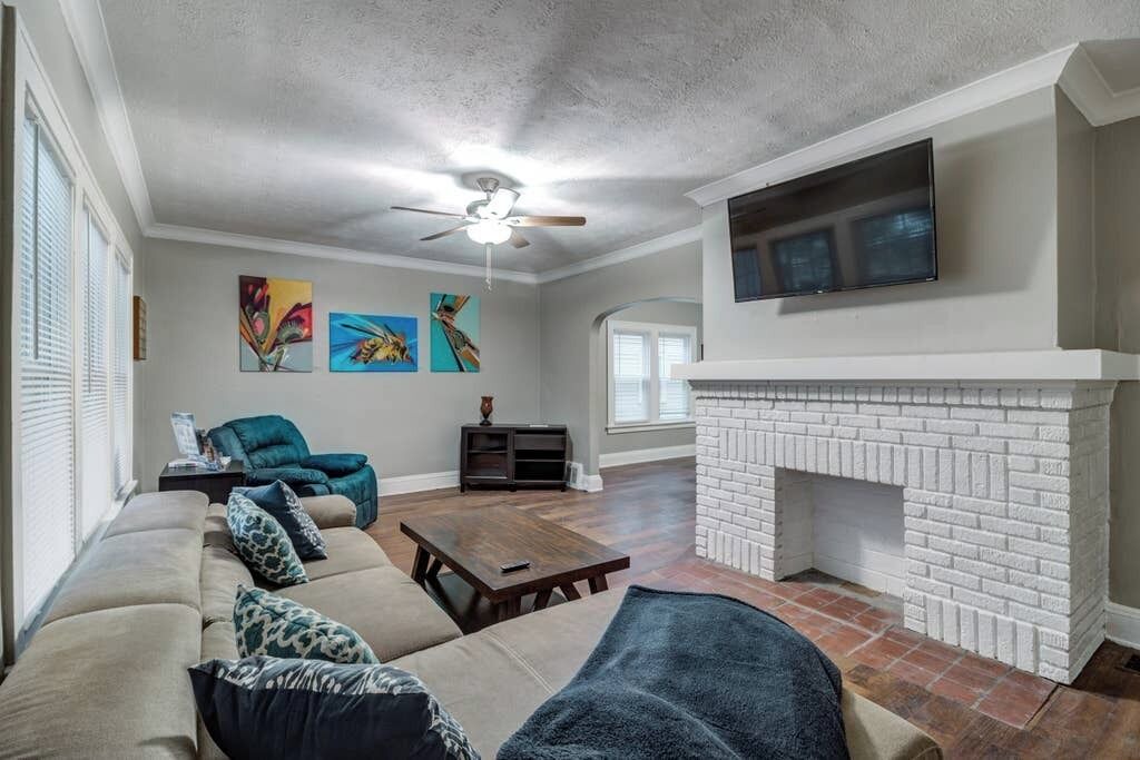 Photo of Livingroom in Cleveland