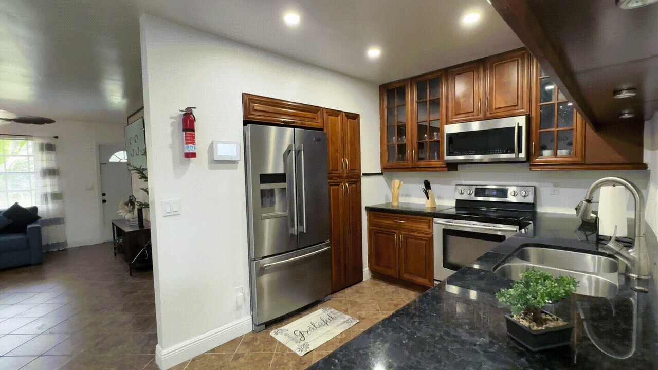 Photo of Kitchen in Lauderhill