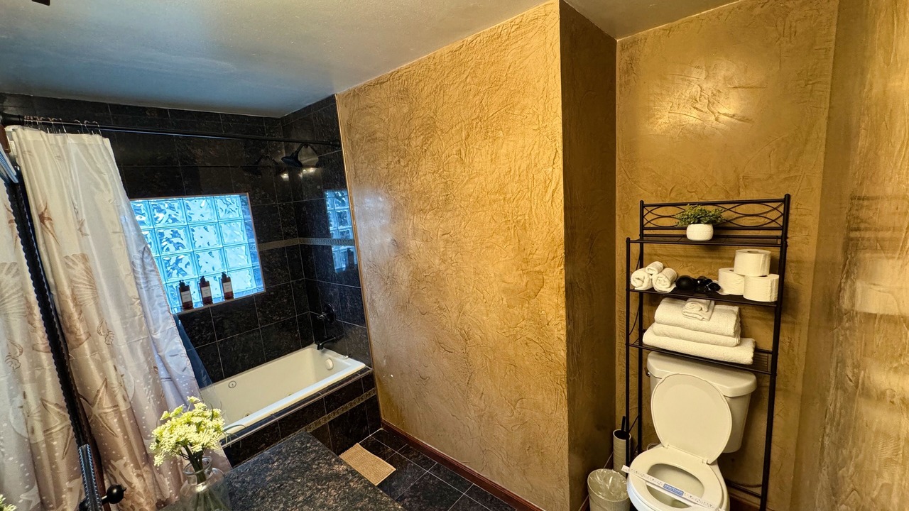 Photo of Bathroom in Lauderhill