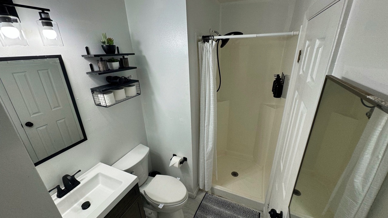Photo of Bathroom in Lauderhill