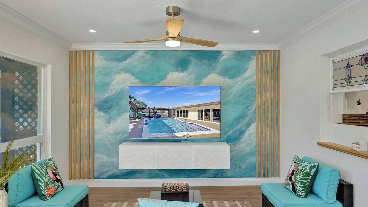 Photo of Livingroom in Hollywood Hills