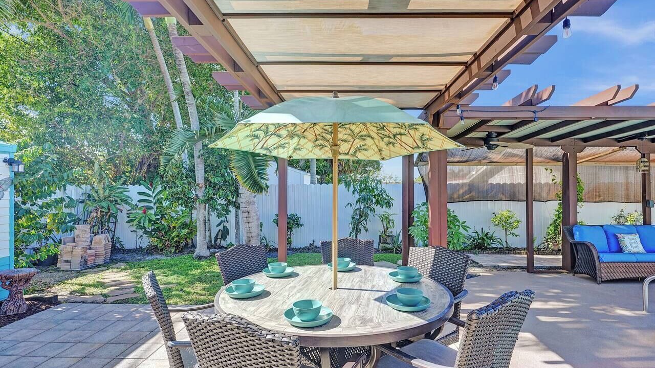 Photo of Outdoor in Hollywood Hills