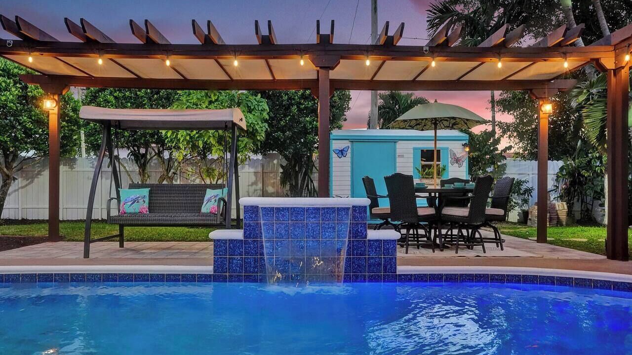 Photo of Outdoor in Hollywood Hills
