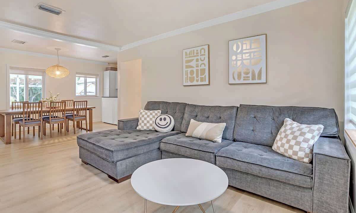 Photo of Livingroom in Miami Springs