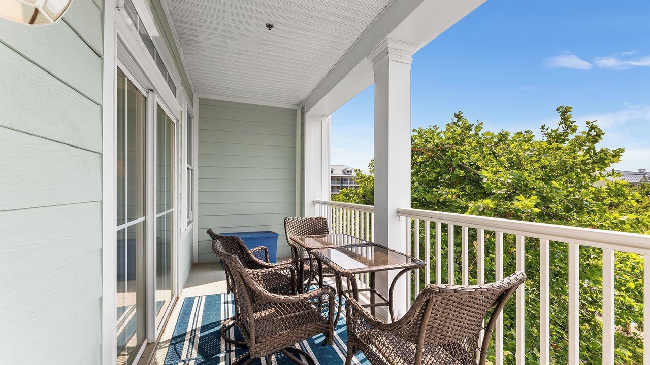 Photo of Patio Balcony in Sunset Island