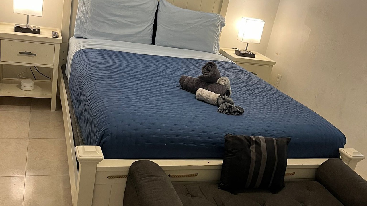Photo of Bedroom in Miami Gardens