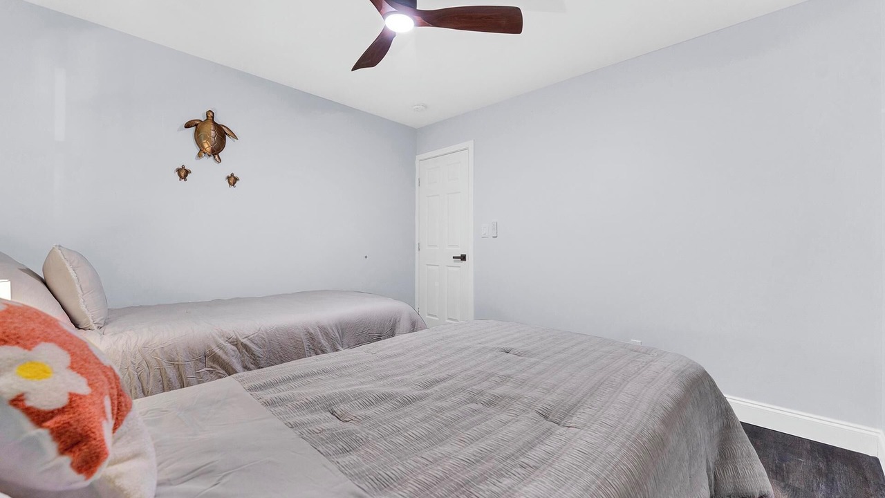 Photo of Bedroom in Garden Isles