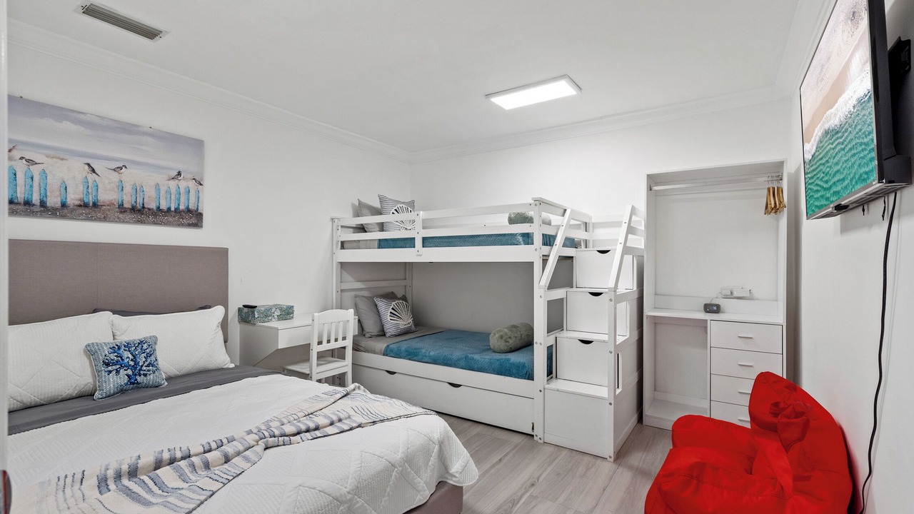 Photo of Bedroom in Boulevard Park Isles