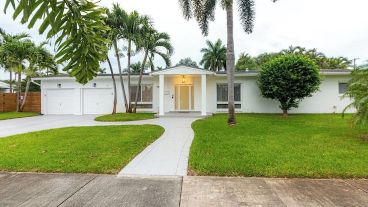 Photo of Outdoor in North Miami Beach
