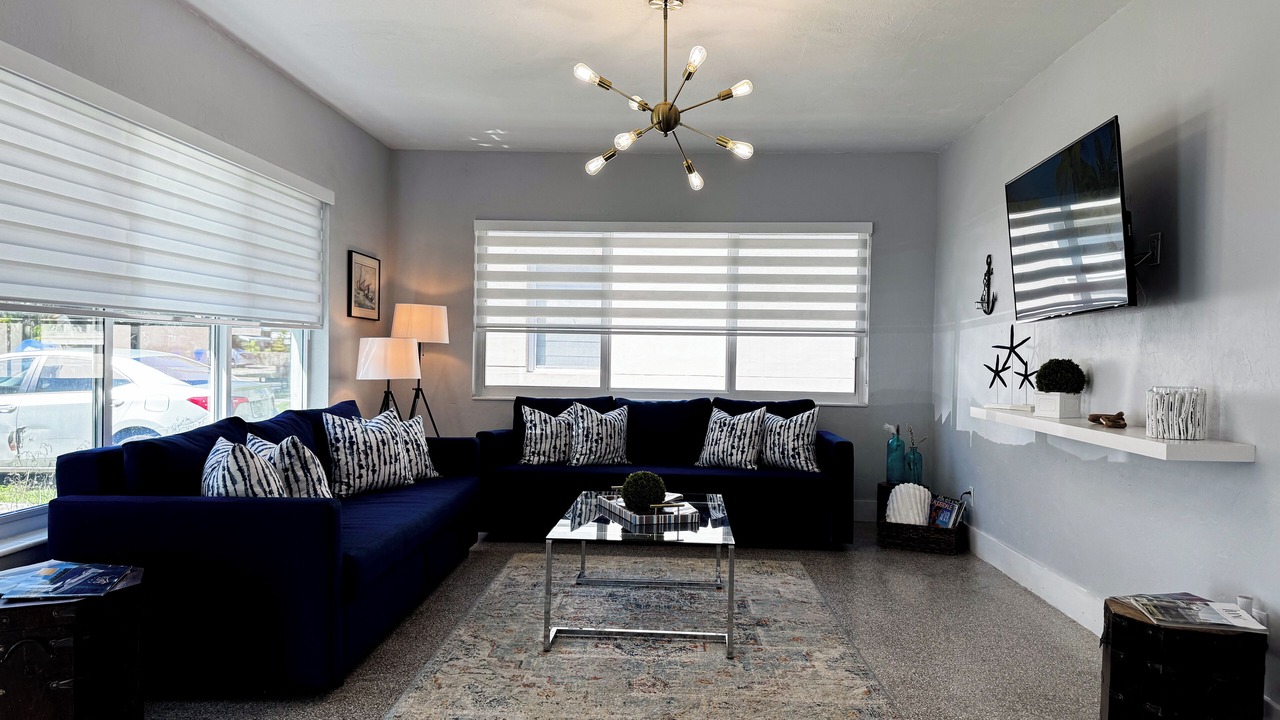 Photo of Livingroom in Royal Poinciana