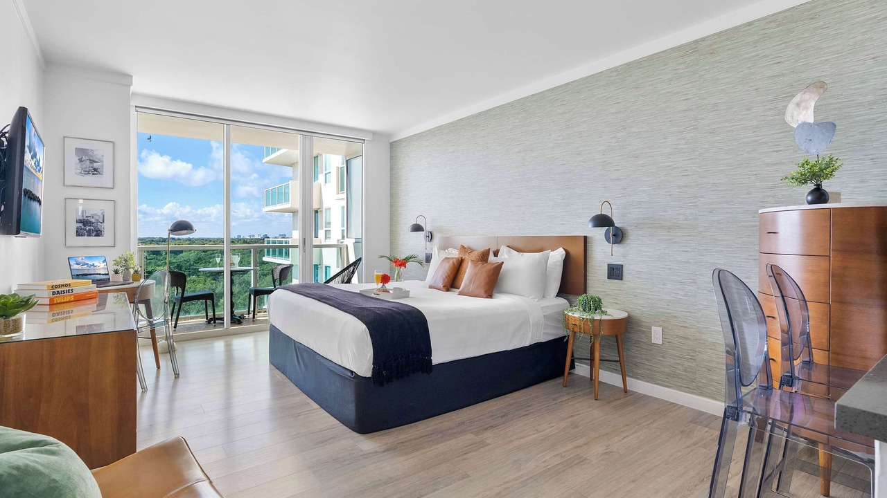 Photo of Bedroom in Coconut Grove