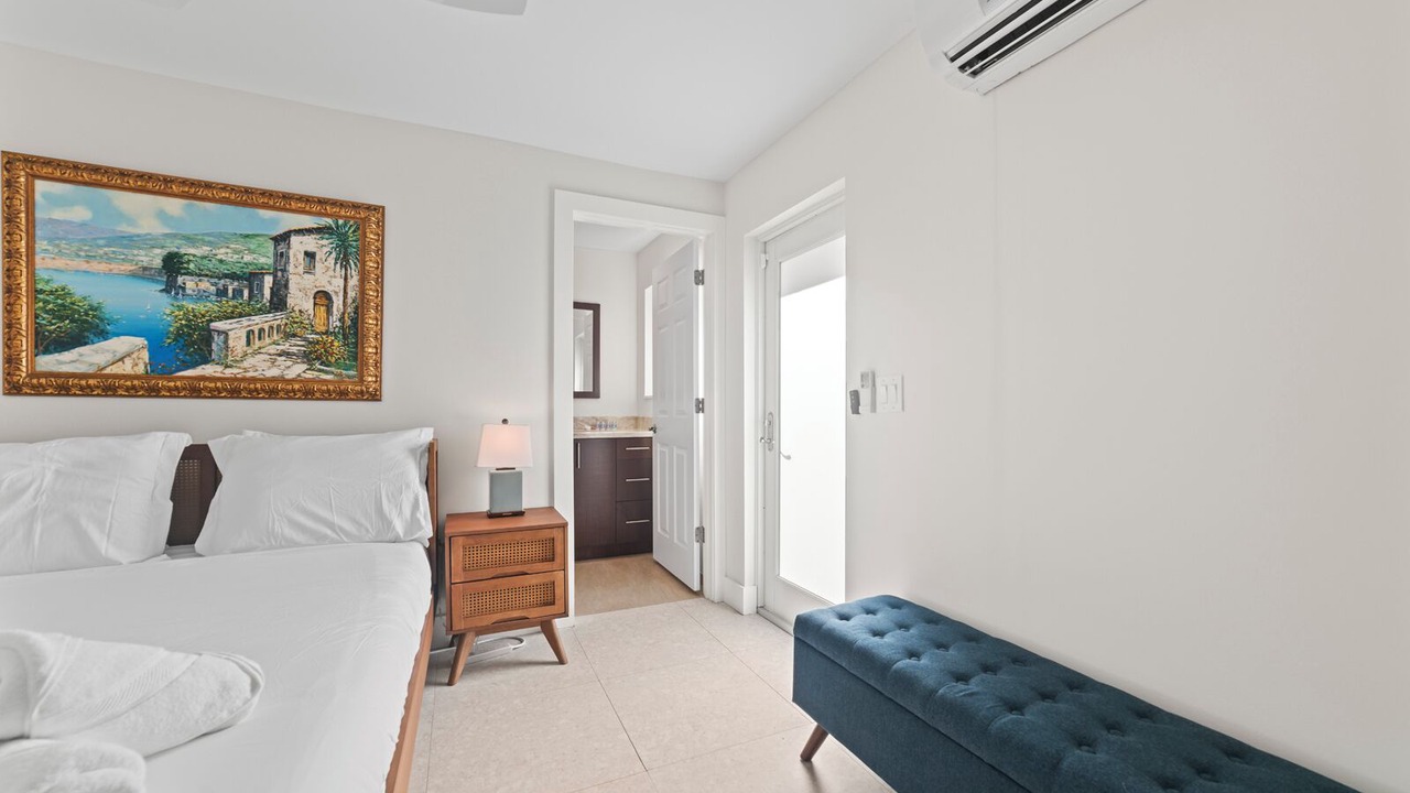 Photo of Bedroom in Central Fort Lauderdale