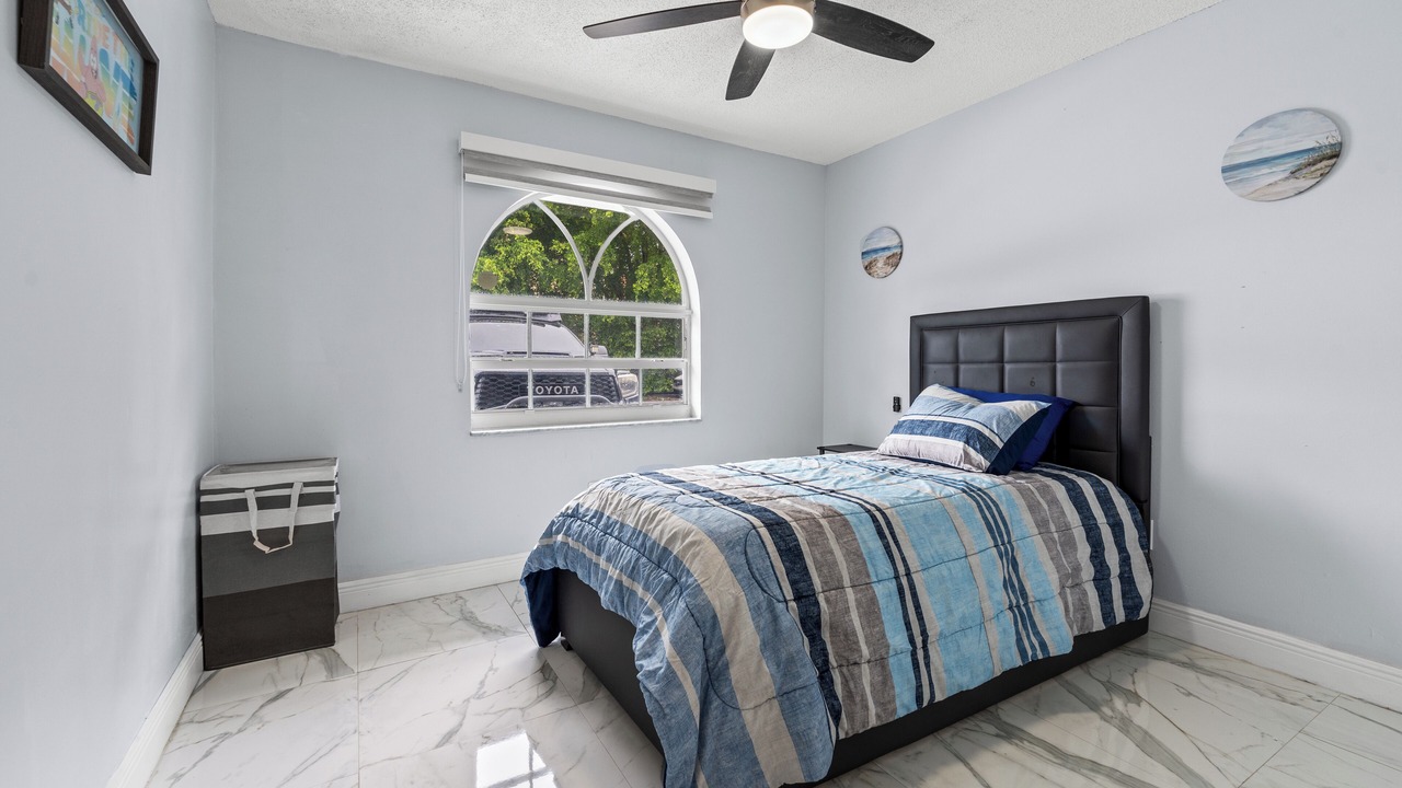 Photo of Bedroom in Hialeah