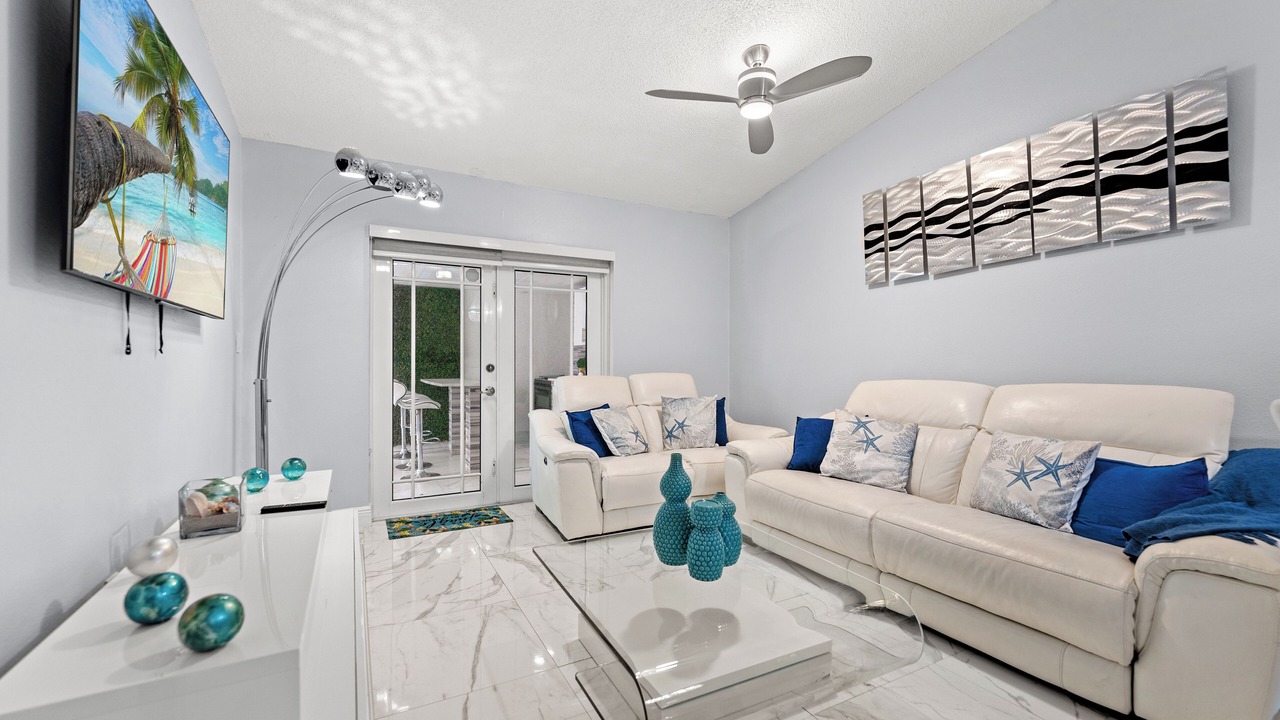 Photo of Livingroom in Hialeah