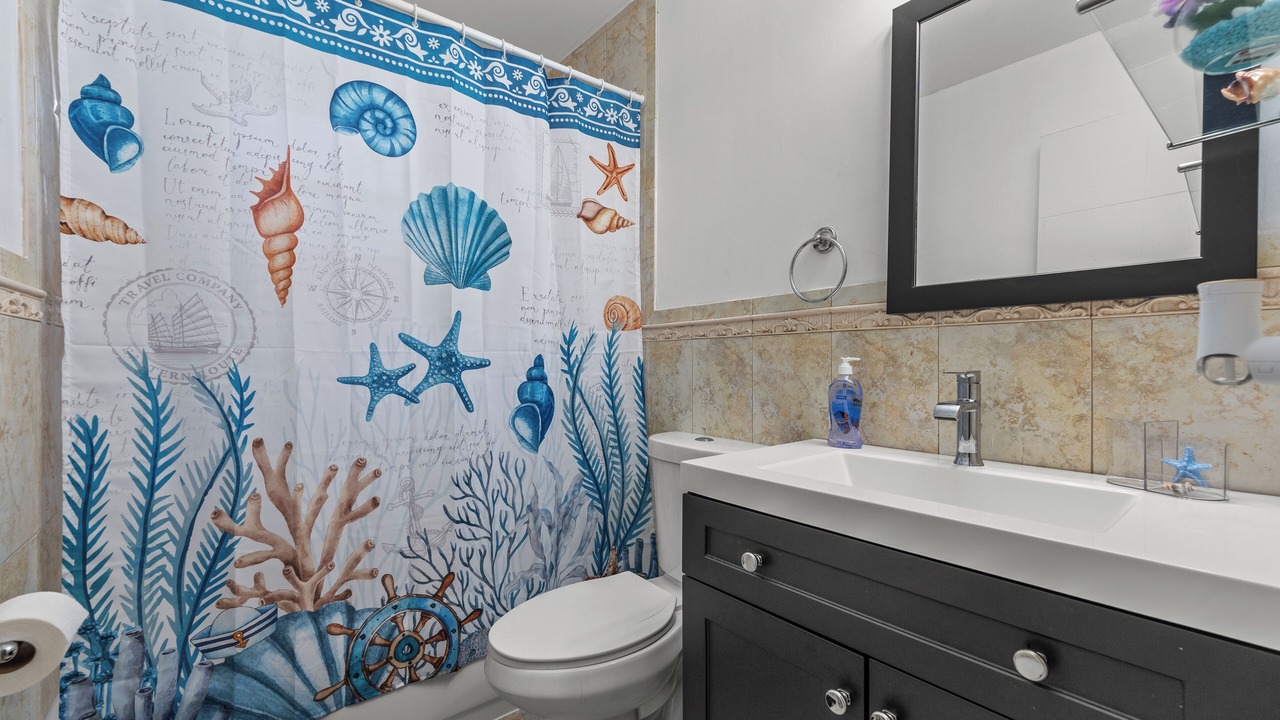 Photo of Bathroom in Hialeah