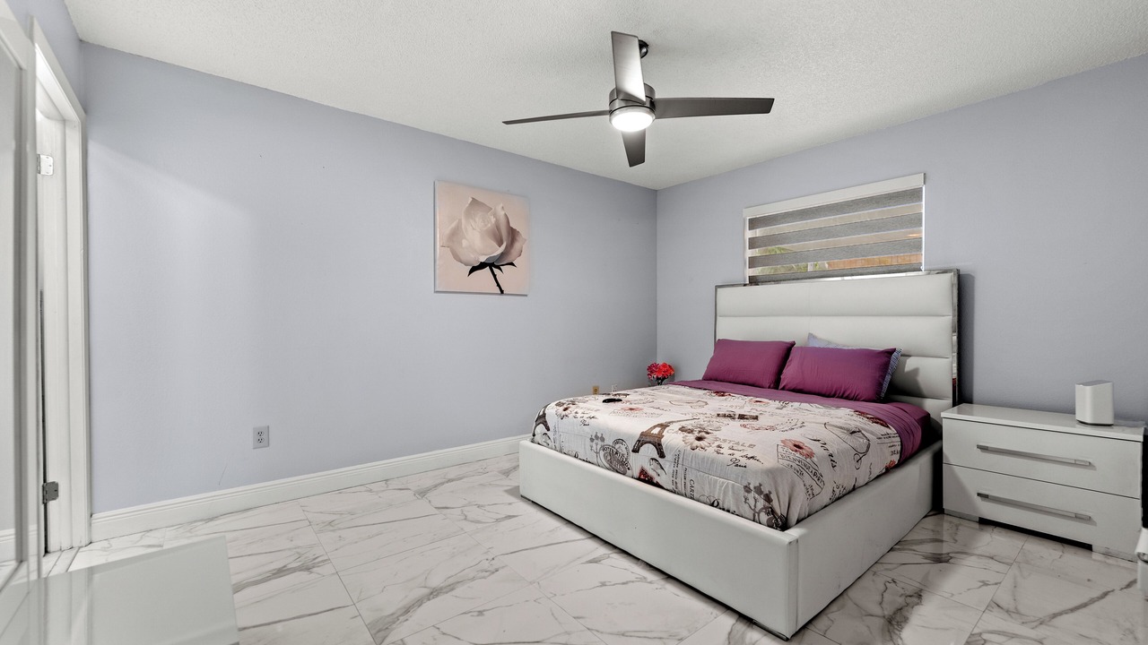 Photo of Bedroom in Hialeah