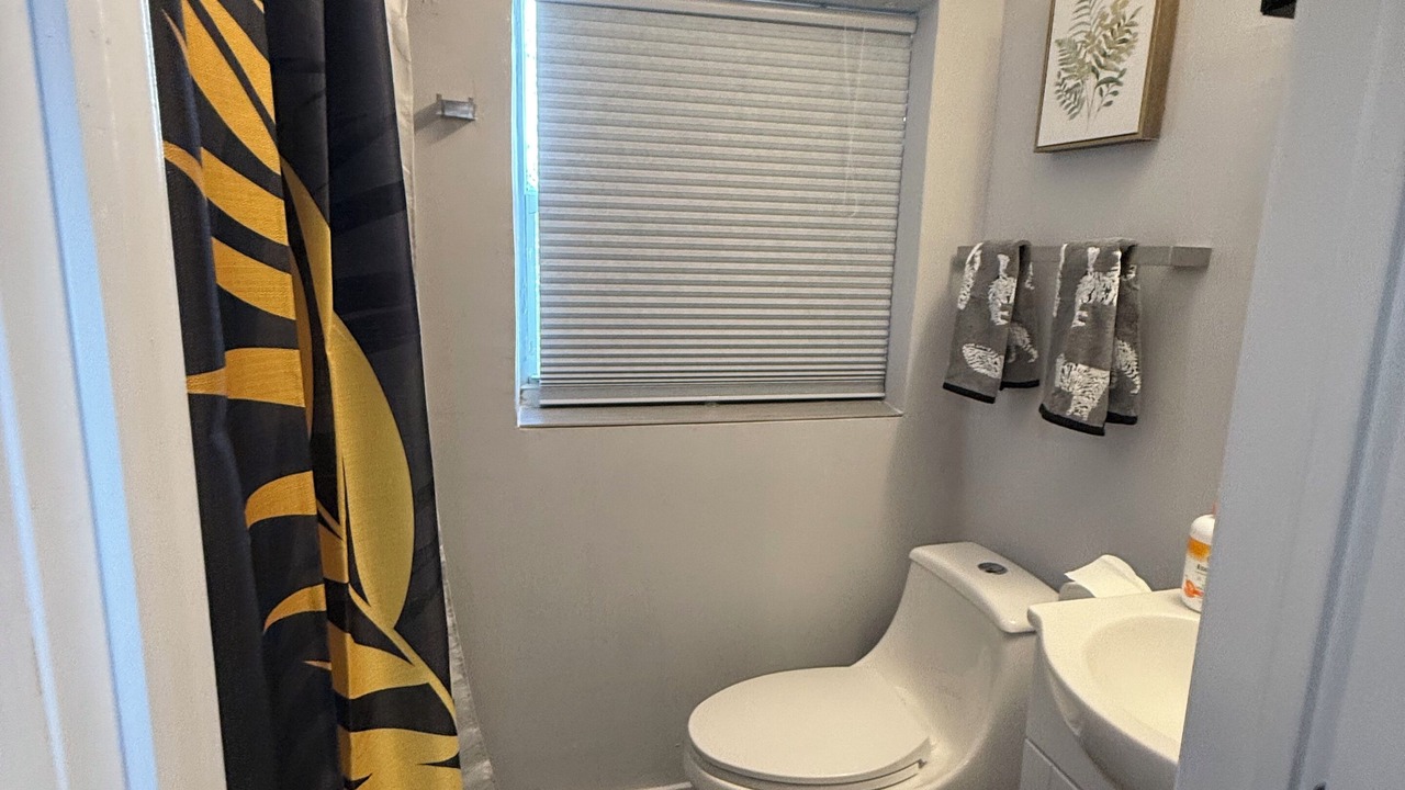 Photo of Bathroom in Middle River Terrace