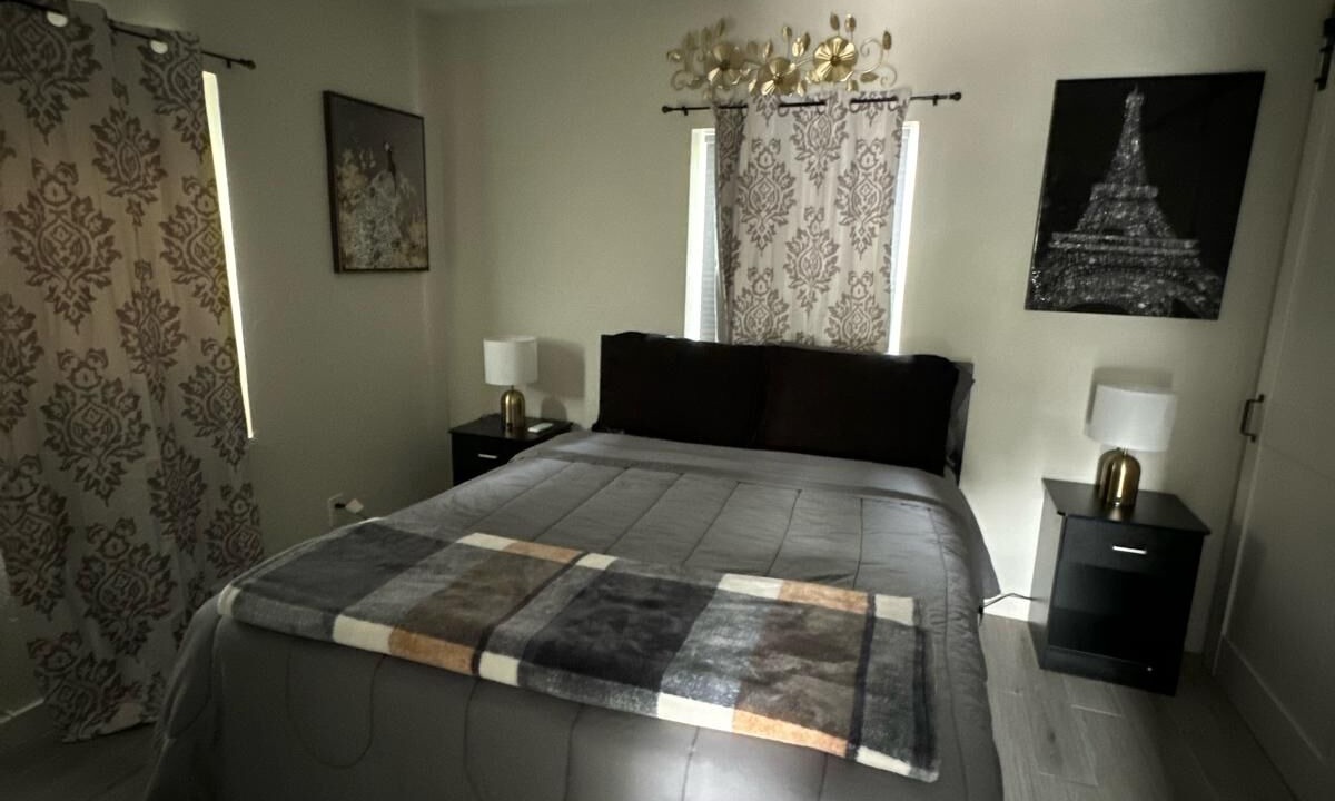 Photo of Bedroom in Middle River Terrace