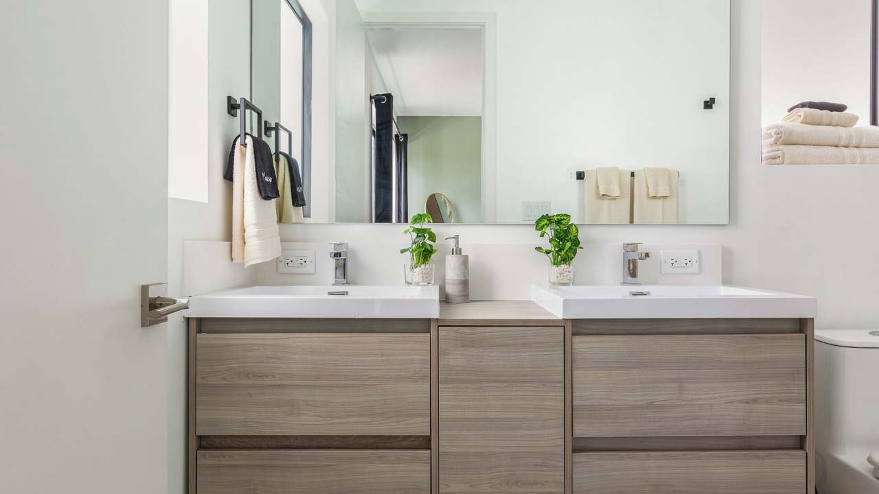 Photo of Bathroom in Central Business District