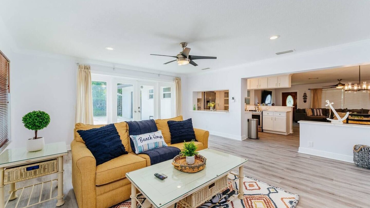 Photo of Livingroom in Lighthouse Point