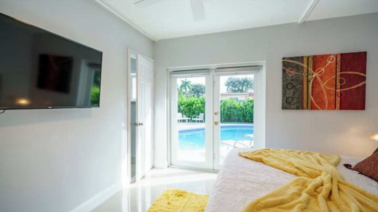 Photo of Bedroom in Tamarac