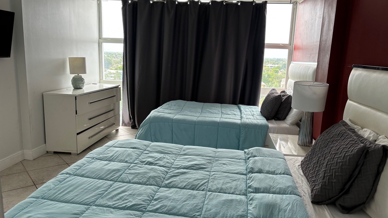 Photo of Bedroom in Bermuda Riviera