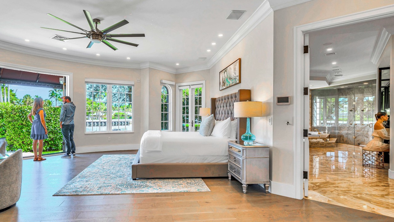 Photo of Bedroom in Las Olas Isles