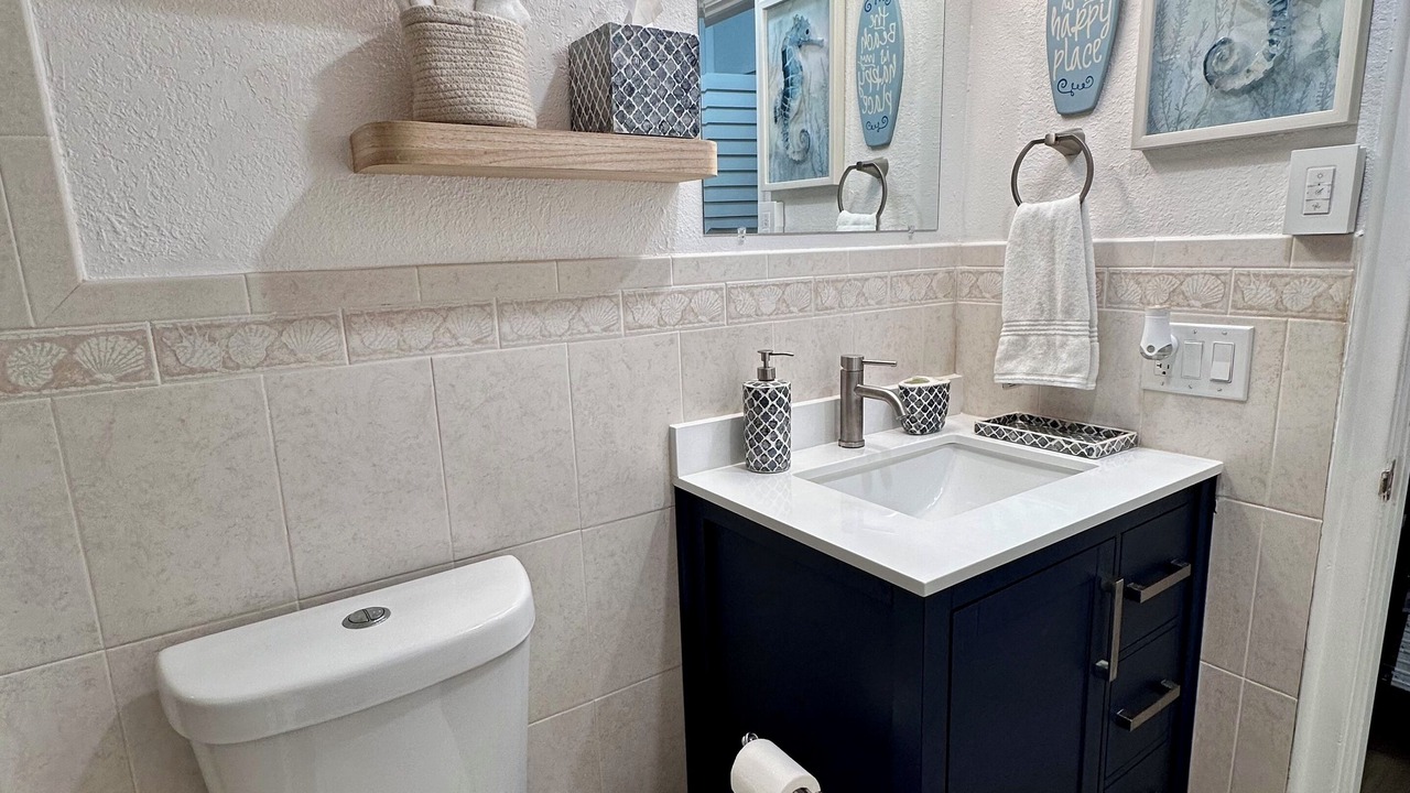 Photo of Bathroom in Lauderdale-by-the-Sea