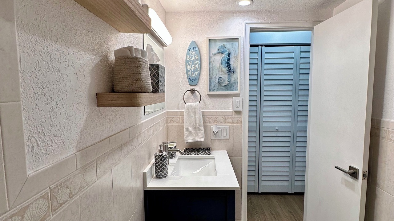 Photo of Bathroom in Lauderdale-by-the-Sea