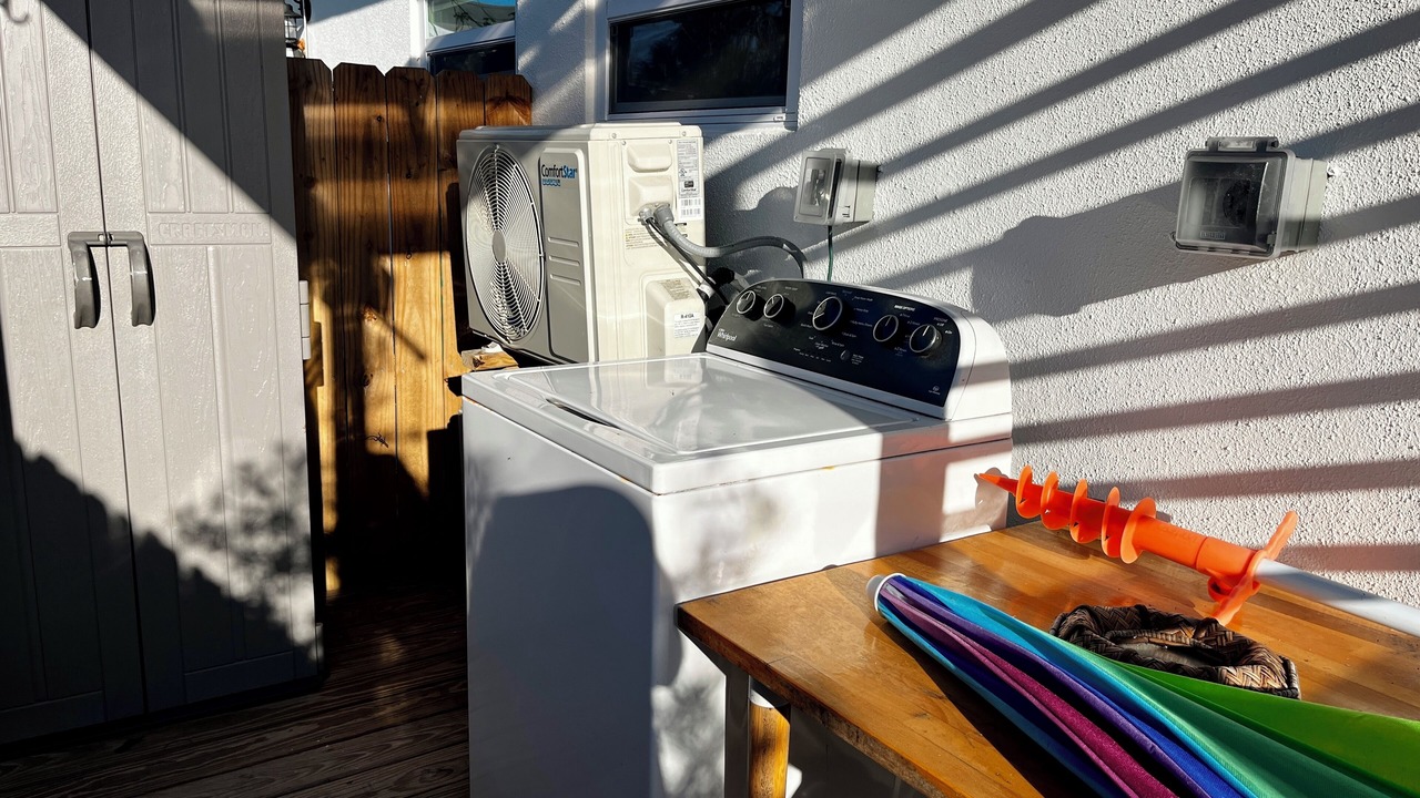Photo of Outdoor in Middle River Terrace