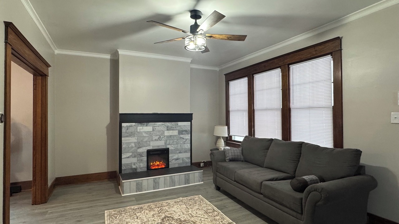 Photo of Livingroom in Aliquippa