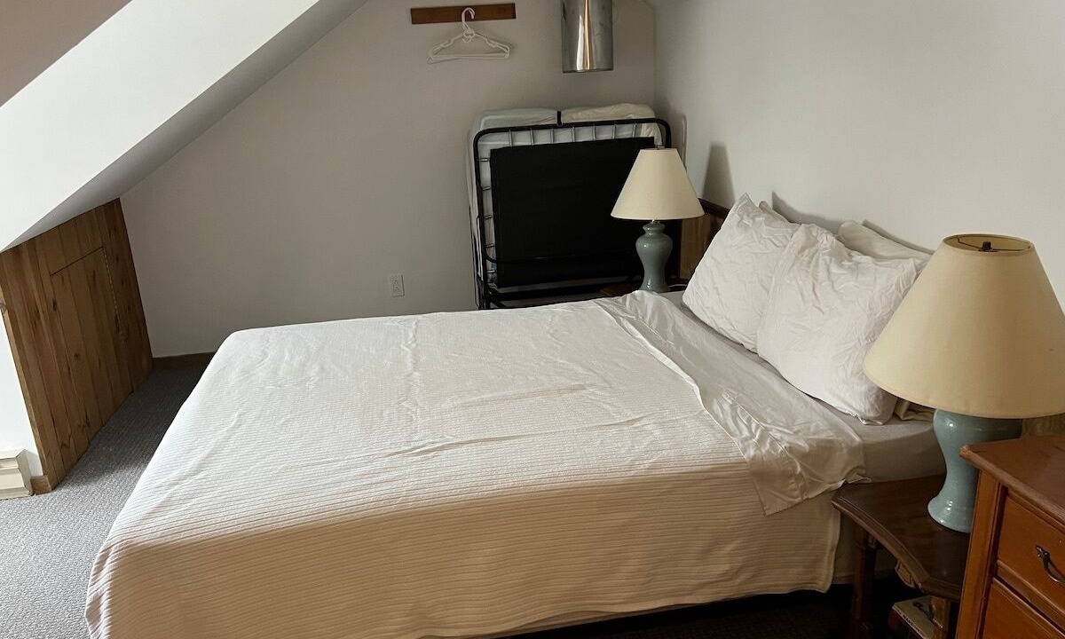 Photo of Bedroom in Canaan