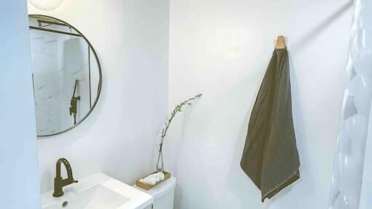 Photo of Bathroom in Central Fort Lauderdale