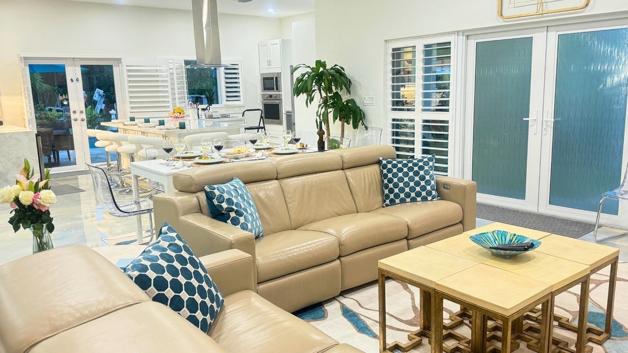 Photo of Livingroom in Dania Beach