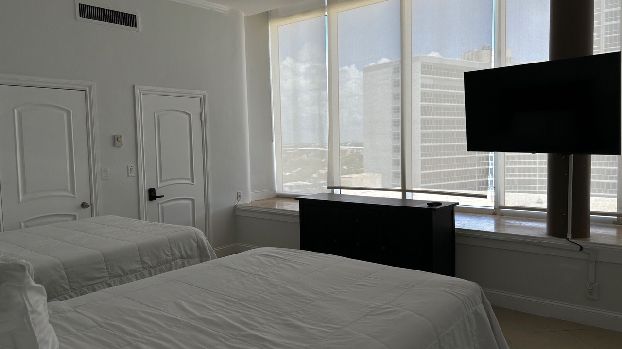 Photo of Bedroom in Galt Mile