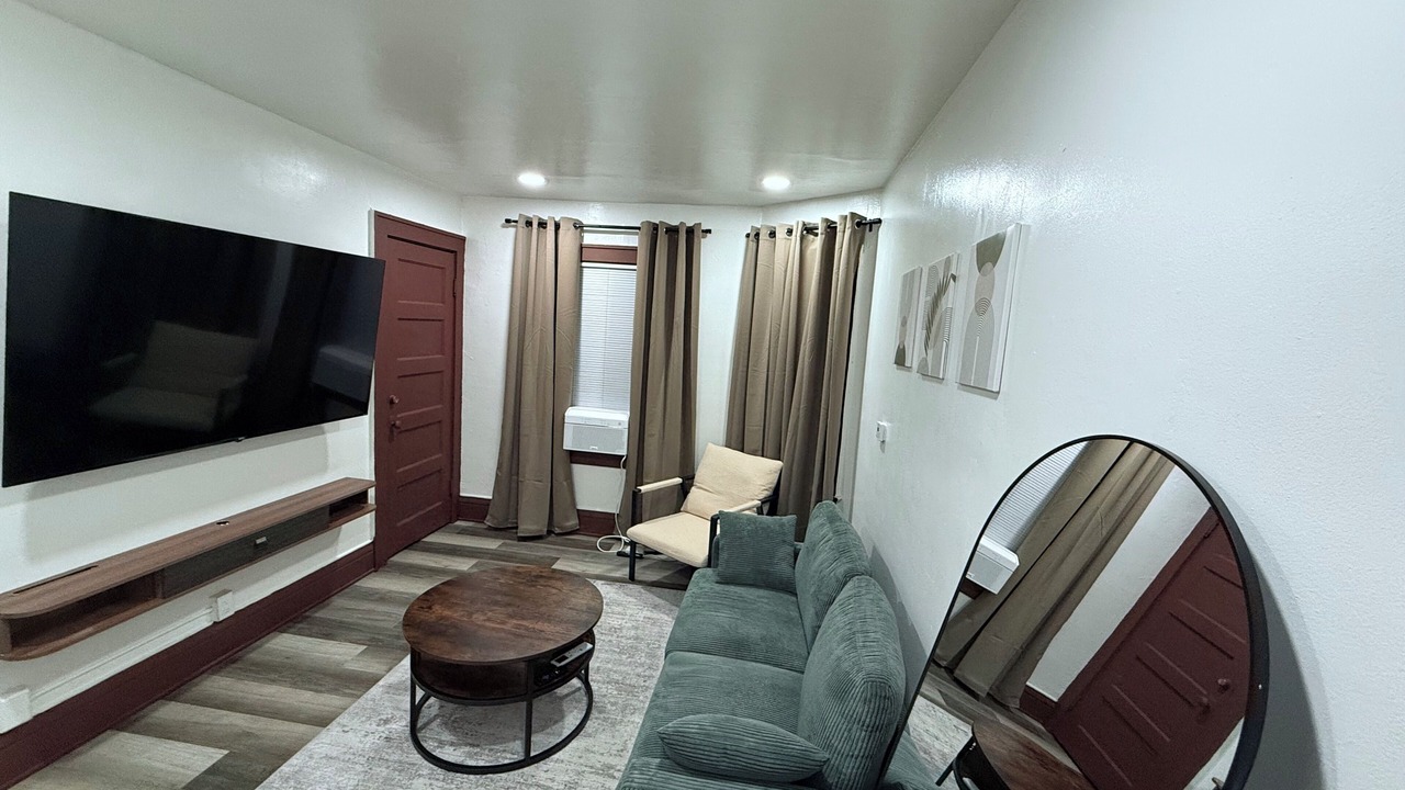 Photo of Livingroom in Downtown Rochester