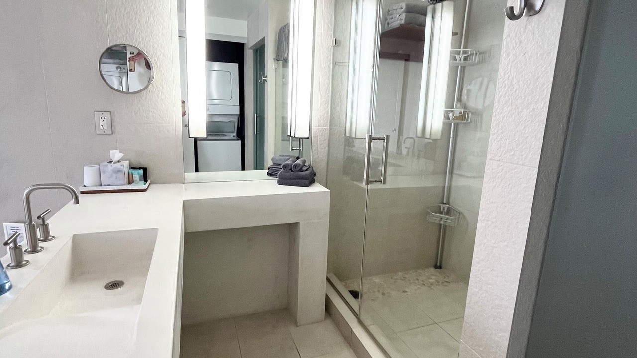 Photo of Bathroom in Central Beach