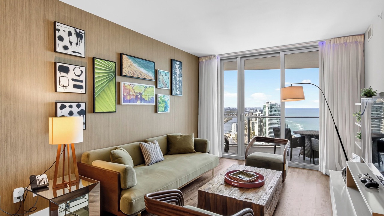 Photo of Livingroom in Hollywood South Central Beach