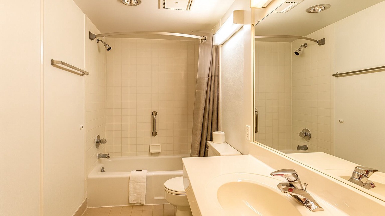 Photo of Bathroom in Edgewood