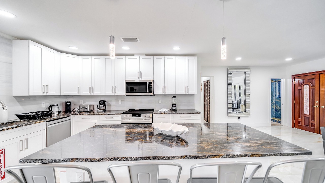 Photo of Kitchen in Bermuda Riviera