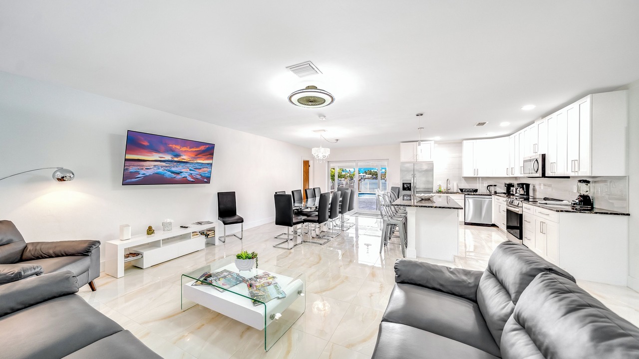 Photo of Livingroom in Bermuda Riviera