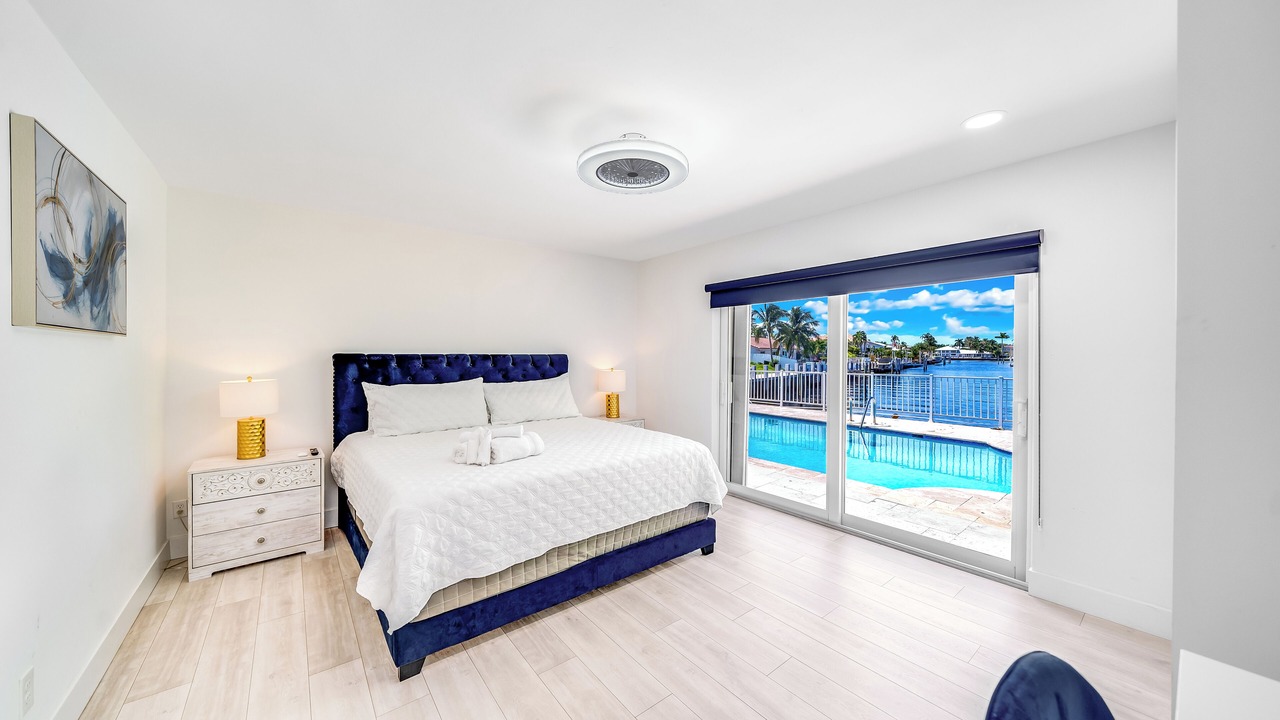 Photo of Bedroom in Bermuda Riviera