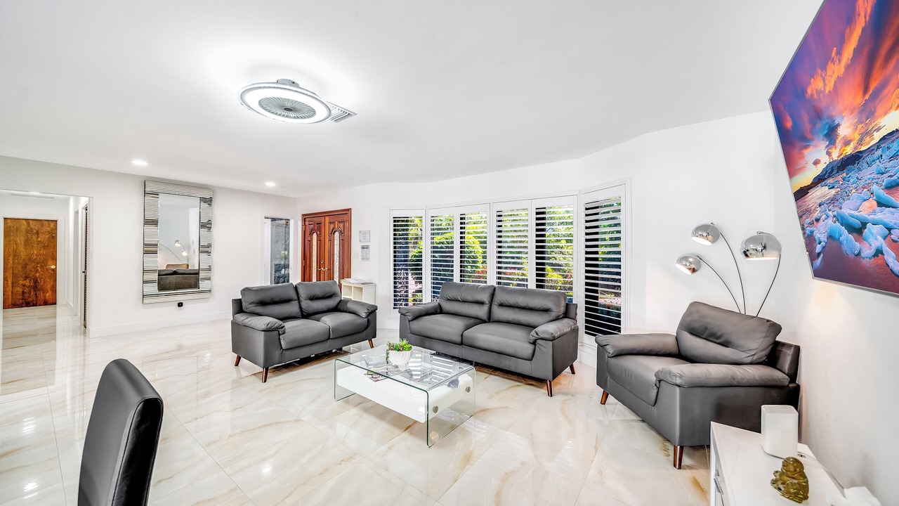 Photo of Livingroom in Bermuda Riviera