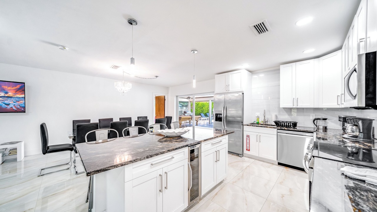 Photo of Kitchen in Bermuda Riviera