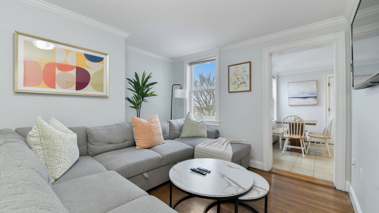 Photo of Livingroom in Central-Maverick Square - Paris Street