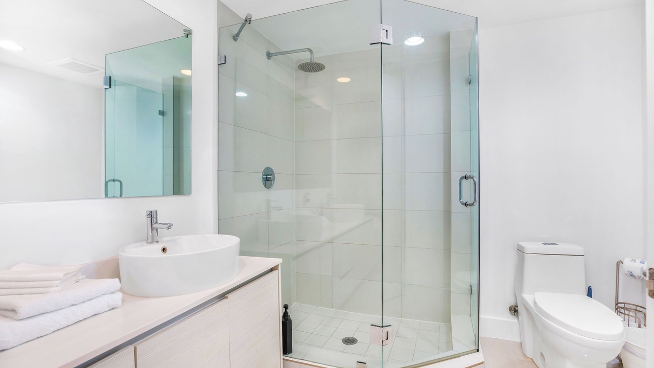 Photo of Bathroom in Hallandale Beach