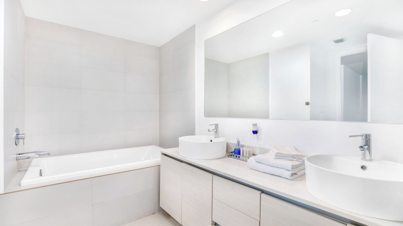 Photo of Bathroom in Hallandale Beach