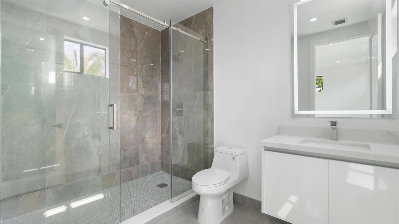 Photo of Bathroom in Croissant Park