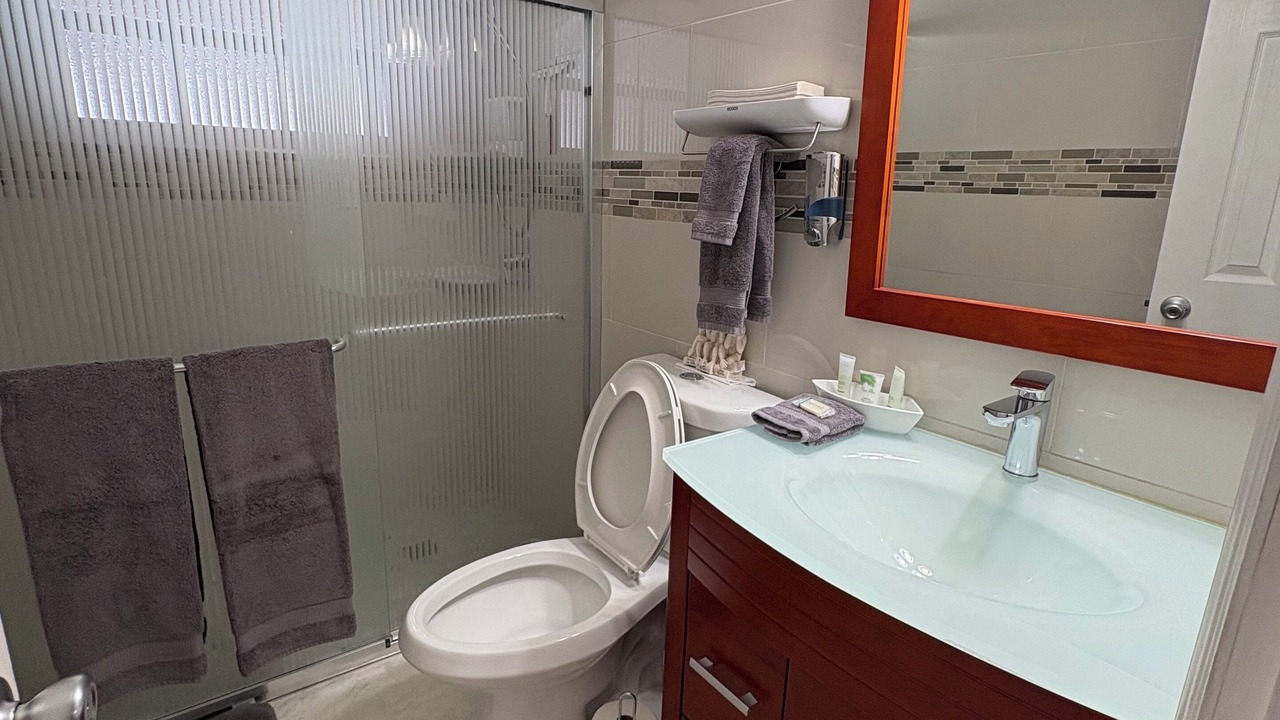 Photo of Bathroom in Hialeah